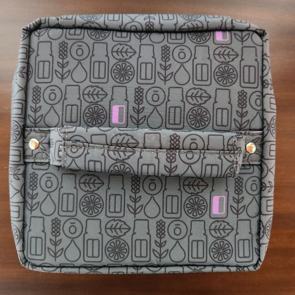 doTerra Brand 25 spots Essential Oils Make-up Travel Soft Case Zippered Pouches - Picture 3 of 6